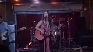 Sarah Petrella - Don't Let Me Die in Florida cover (10/26) - Lucky Strike Live