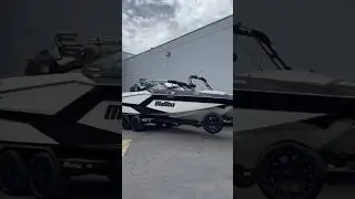 How would you rate this set up from 1-100? 🤔 #malibuboats #boats #boating #wakesurfing #surfboat