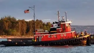 Tugboat John R Asher arriving for work at the Superior canal