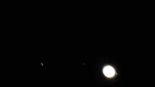 4 UFO's around star