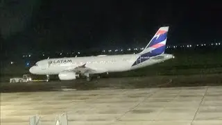A320-200 da Latam decolando no Aeroporto de Macapá
