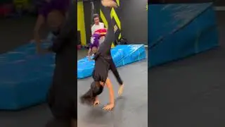 Keep working hard🙆👈Oman.#gymnasts #flipaclip #shorts #shortsvideo #gym #parkour #tumbling #foryou