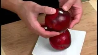 Cooking Tips : How to Pick Plums
