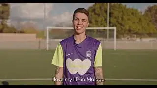 Webhelper and football player Sarah talks about her career development