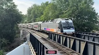 Trains at Lyndhurst Station