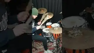 Guess would this drummer be a left handed drummer?