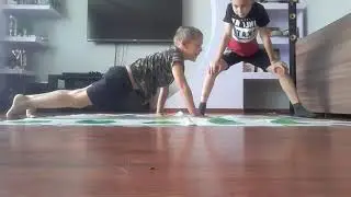 играем в Твистер