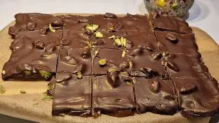 No- bake Date, Pistachio & Chocolate Chunks|Date &Pistachio Energy Bar