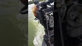 Caiaque flesh milha nautica com motor mariner de 2hp