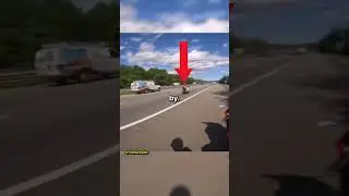 Bikers Run From Police In Daylight