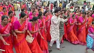 గోవర్ధన గీరులని గోవులది సందడి #శ్రీవారి #రథయాత్ర #kolatam  #rathayatra #devotional #sangareddy 