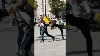 Понадїдав карточку в просить гроші