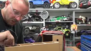CADEAU DE TONTON AL MINI Z KYOSHO