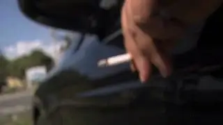 Fla. bill would ban smoking with kids in car