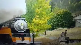 Up 844 blows it's 2012 whistle vs Sp 4449 blows it's NP 3 chime (whistle battle)