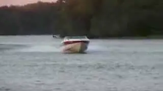 23' Stingray  Boat on the Delaware River