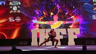 INDIAN ROCK(Deepak Nanda) posing at Sheru Classic Pro Show Delhi 2023