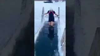 part493#Ice😱Bath in👙Glacier#Water ❄️Extreme Cold🧊TestBravingthe #FrozenLake🌊IceBath Challenge#travel