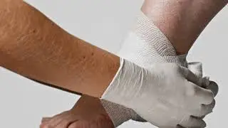 Biatain&reg; Superabsorber: Fixierung an der Ferse