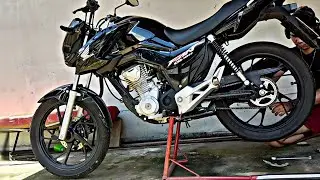 Revisão de 5 mil km da 160 em casa!