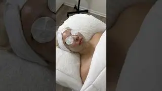 Oatmeal mask is my favorite 🫧 #facial #beauty #skincare #esthetician #fyp