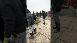 Concreto time #viralvideo #excellentwork #snow #construction #shortvideo #youtubeshorts