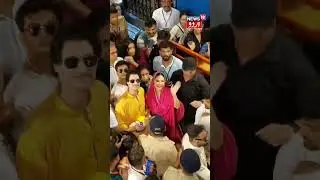 Watch : Sunny Leone at Lalbaugcha Raja| Ganesh Chaturthi | Mumbai | Bollywood | News18Urdu