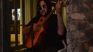 Nigel Rojas Turn your lights down low