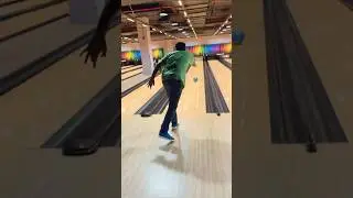 Me vs. Bowling Lane &ndash; Guess Who Won? 🎳🎳 #sjglobaltales