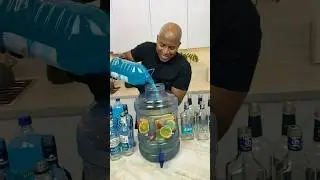 Blue Hunch Punch   #cocktail
