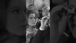 CHAPEAU MELON ET BOTTES DE CUIR -  EMMA PEEL et STEED vont au Th&eacute;&acirc;tre