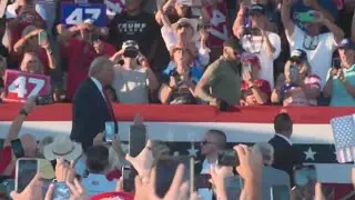Man with loaded gun arrested at checkpoint near Trump rally in California