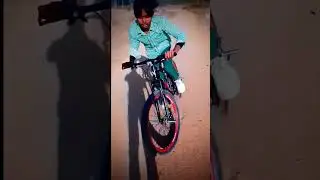 Hrx , cycle stunt status video 🥰mam ka ladla beta best video plz like and subscribe Karen thanks for
