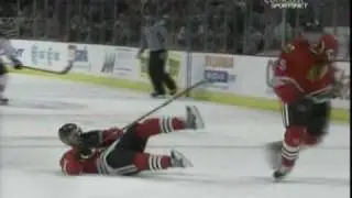 Jonathan Toews nails Patrick Kane