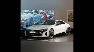 LOMOTIF  / AUDI