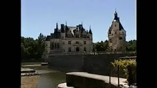 Ch&acirc;teau Vibes: The Loire Valley Castles & French Chill Music