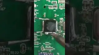 Desoldering ic chip Hand Desoldering Techniques #ic #icchip