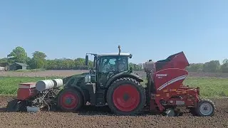 Akkerbouwer aardappelen poten