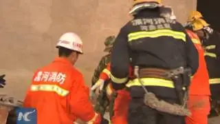 17 killed in building collapse in central China