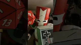 Red Knight Shows You What Happens When You Break Into The Wrong House #castlecrashers #shorts