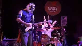 Awesome and the Ass Kickers - Skibbin Line