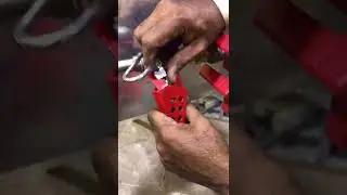 Tagout lock for handle valve