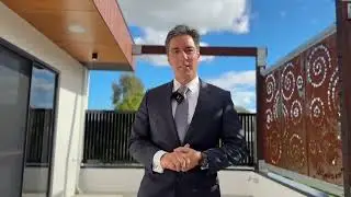 A modern masterpiece, Julian Leach - Verse Property!