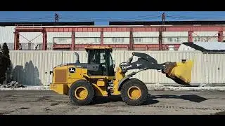 John Deere 544L (211)