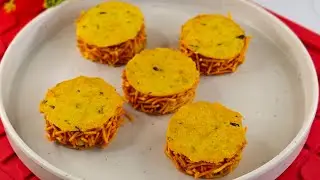 Crispy & Creamy Coin Khakhra Sandwich | Unique Bite-Size Snack | Perfect Party & Tea-Time Snack.