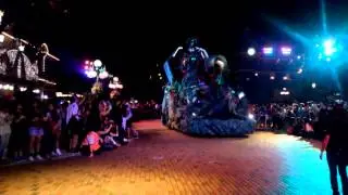 Hong Kong Disneyland  Glow in the Park Halloween Parade ( Last Show )10-31-2013
