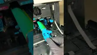 Minolta Bizhub C258/C368 &ndash; Jak pozbyć się kresek z wydruk&oacute;w? Szybka naprawa!
