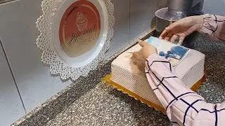 تورته كلها  شكولاته 🍫 وبتزين كلو شكولاته 🍫 بالصوره الغذائيه 🎂 طلعت فخمه وشيك اوي ♥️