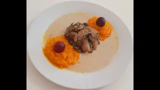 Mangeons v&eacute;g&eacute;tarien avec champignons, potimarron et raisins.