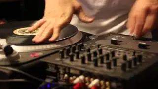 DJ Flagrant - Quickie scratch..
